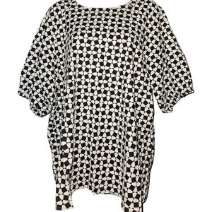 NWT Alfani Geometric B&W Puffer Short Sleeve Top